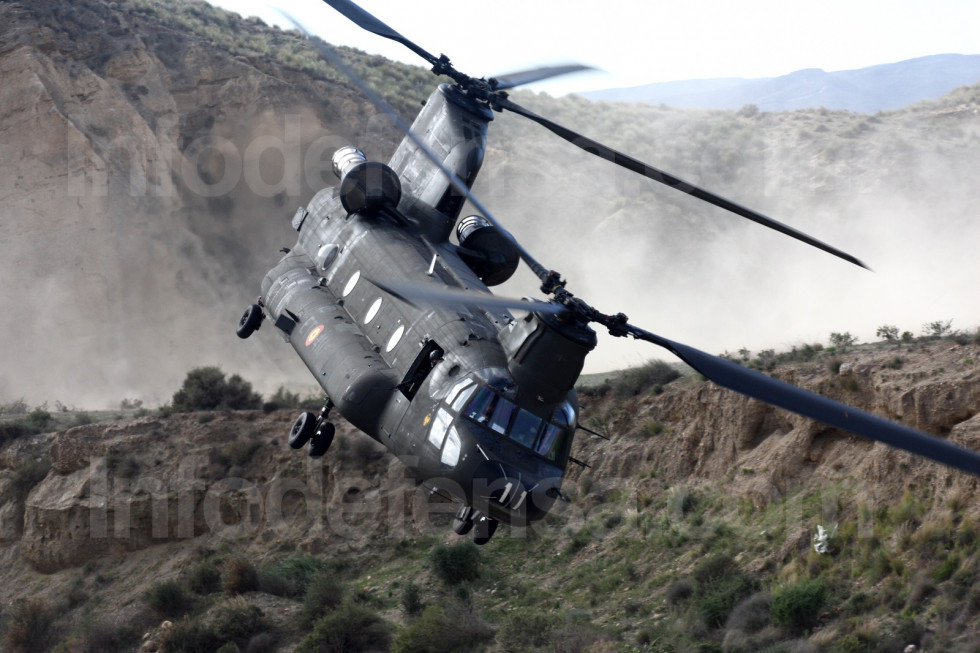 111217 helicoptero chinook ch47 almeria gines soriano forte