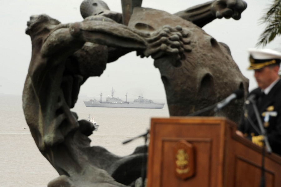 Buque de apoyo ROU 4 Artigas´. Foto: Presidencia de Uruguay.