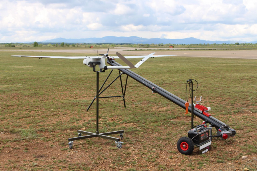 The RPAS Tucan and its launch pad by SCR. Image: Infodefensa.com