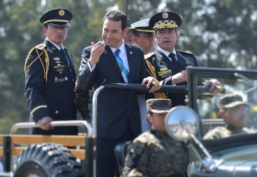 El presidente Jimmy Morales podría recibir la recomendación en extender a los militares en seguridad. Foto: Presidencia de Guatemala.