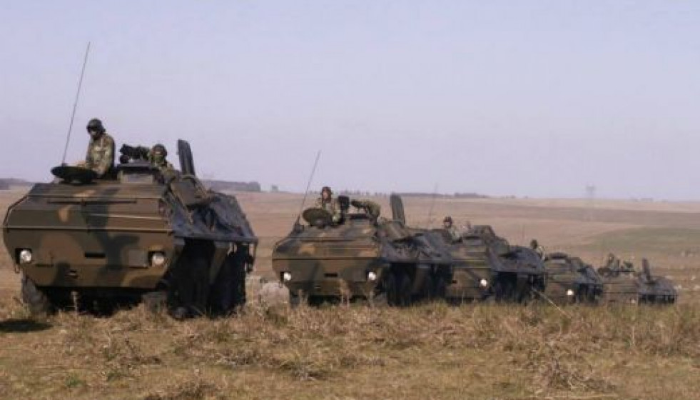 Transportes de personal SKOTOT-64 desactivados por el Ejército uruguayo. Foto: Ejército uruguayo.