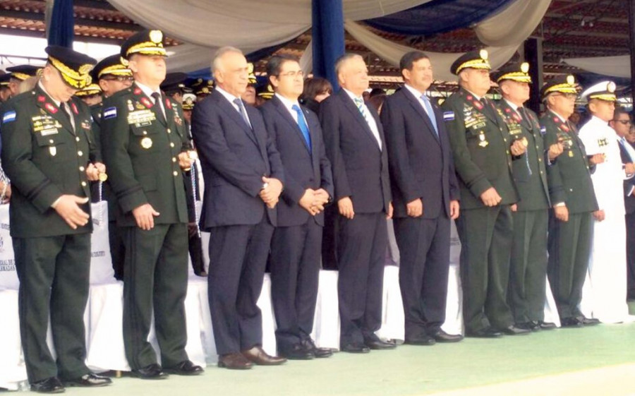 Ceremonia de la orden general de ascensos a 77 oficiales en Honduras. Foto: Secretaría de Defensa de Honduras.
