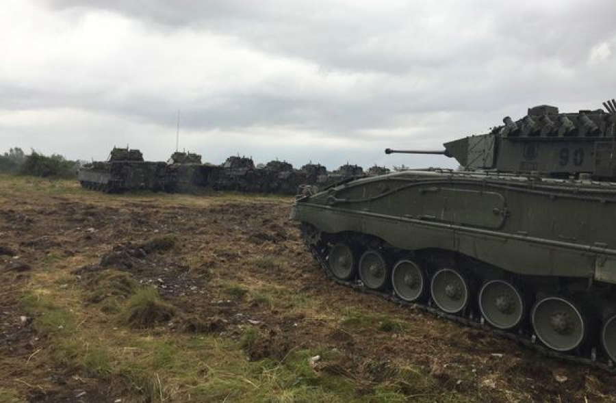 Vehículos Pizarro en un ejercicio en Italia. Foto: Ejército de Tierra