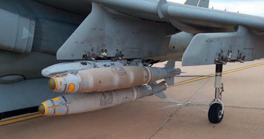 Bombas JDAM en el lanzador. Foto: Armada