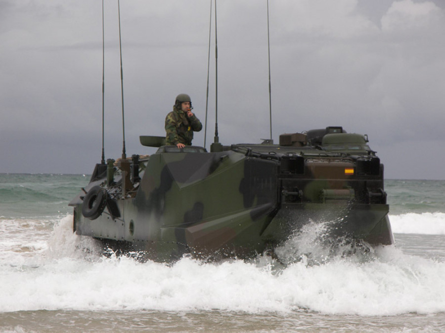 Vehículo de Asalto Anfibio AAV. Foto: Armada española