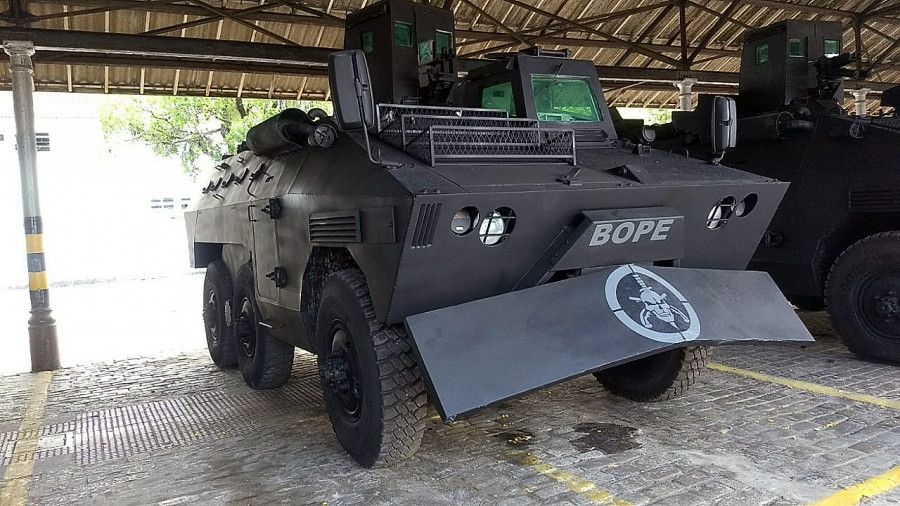 Imagen de tres EE-11 Urutu para el BOPE. Foto: CSIP RJ.