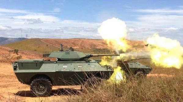 Vehículos blindados de combate Dragoon 300 LFV2 del 5102 Escuadrón de Caballería Motorizado. Foto: Ejército de Venezuela.