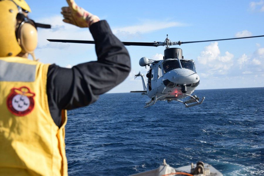 Helicóptero AB212 de la Armada española. Foto: Sener