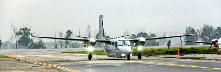 El Turbo Commander AC-690 durante la ceremonia de recibimiento. Foto: División de Aviación y Asalto AéreoEjército Nacional de Colombia.