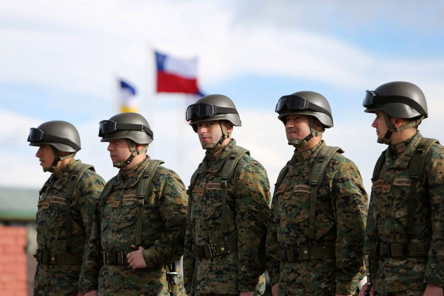 Personal del Destacamento Acorazado N°5 Lanceros con tenida pixelada austral. Foto: Ministerio de Defensa de Chile
