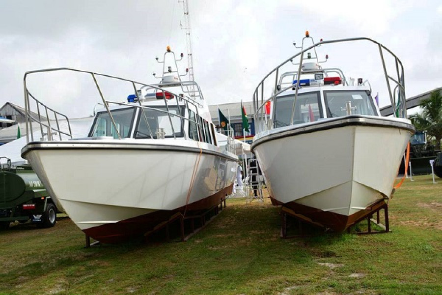 Lanchas patrulleras donadas por China en abril de 2017. Foto: Guyana Defence Force.