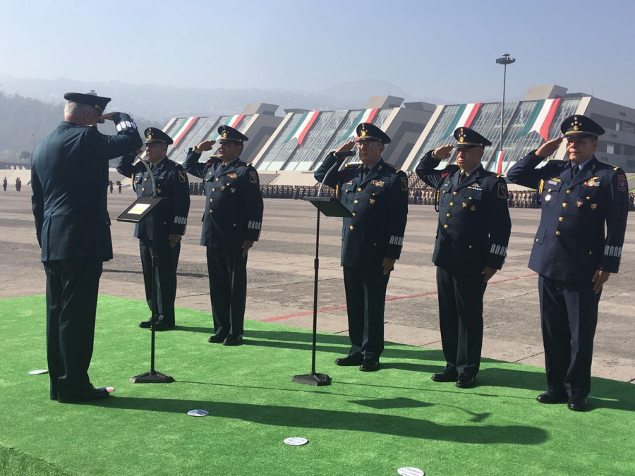 Ceremonia de toma de posesión y protesta de bandera de los nuevos cargos. Foto: Secretaría de la Defensa Nacional.