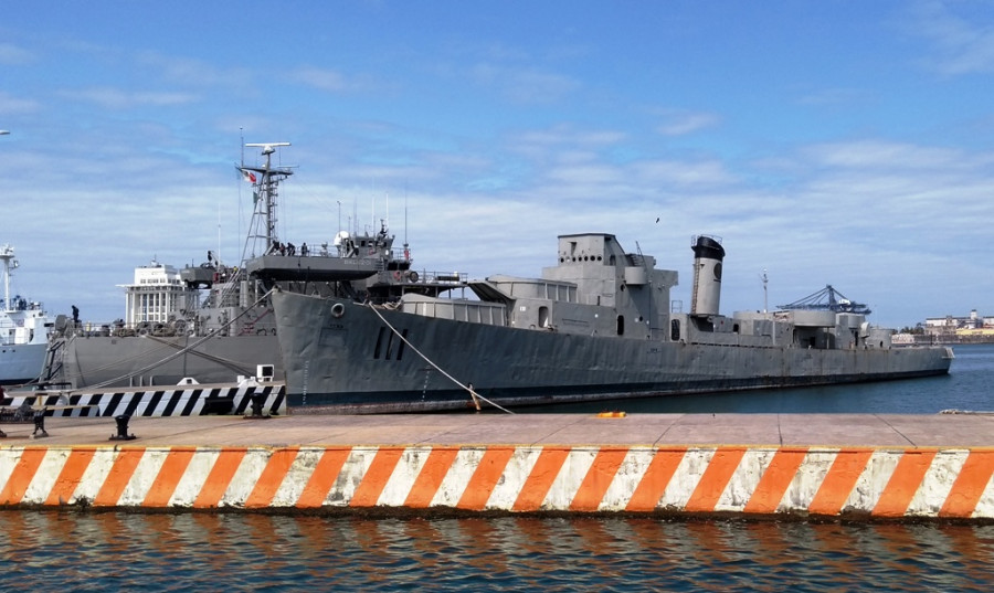El casco del Buque Destructor ARM Comodoro Manuel Azueta en el Puerto de Veracruz. Foto JAQC