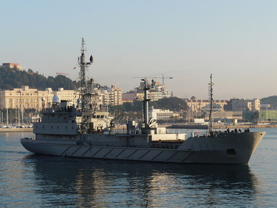 Buque Alerta de la Armada española, especializado en tareas de inteligencia. Foto: Antonio Galán Cees