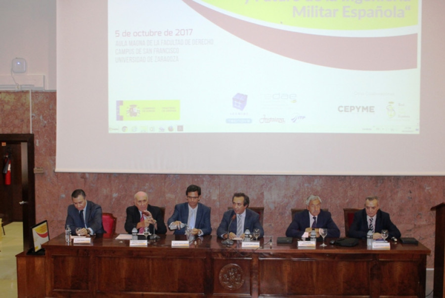 Clausura de la jornada sobre ingeniería militar. Foto: Infodefensa.com