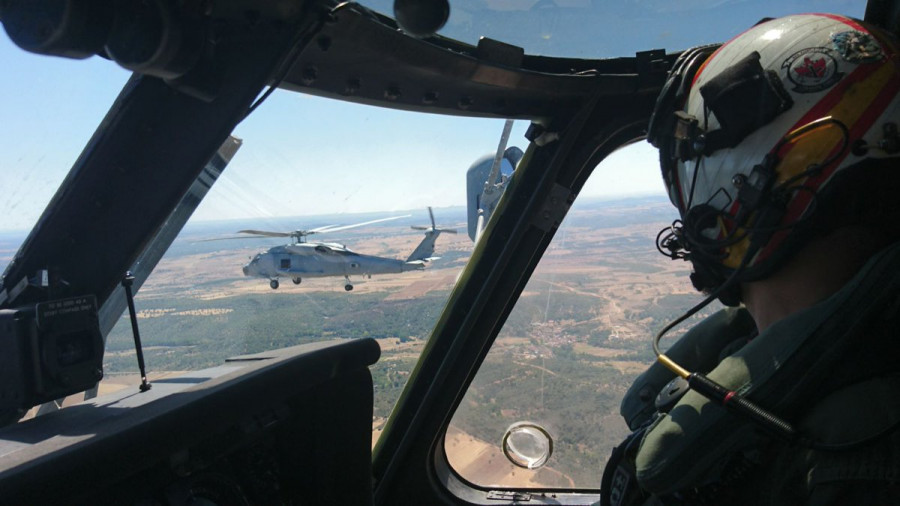 Vuelo del primer SH-60F de la Armada. Foto: Armada española