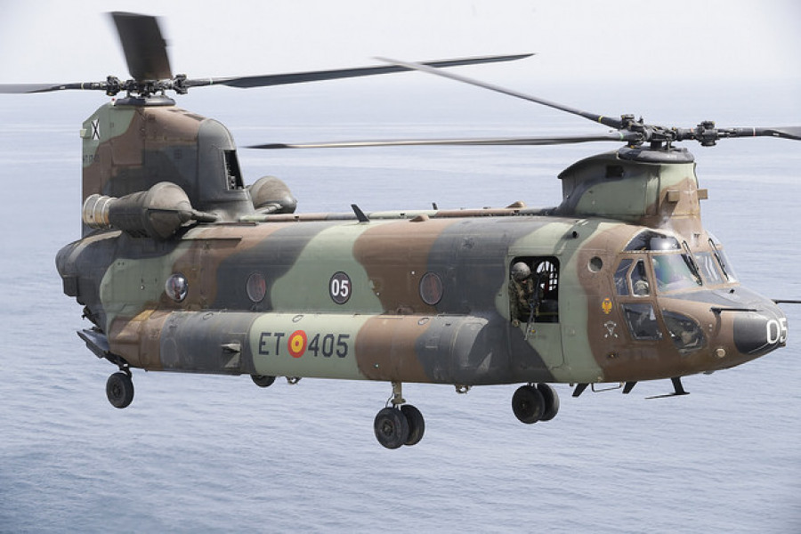 Helicoptero chinook rota