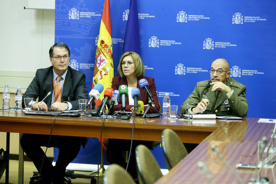 Rueda de prensa de Cospedal tras la reunión con sus homólogos de la OTAN. Foto: Defensa