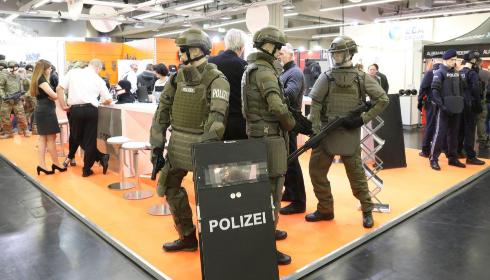 Área de exhibición de la feria de seguridad de Nuremberg. Foto: Enforce Tac