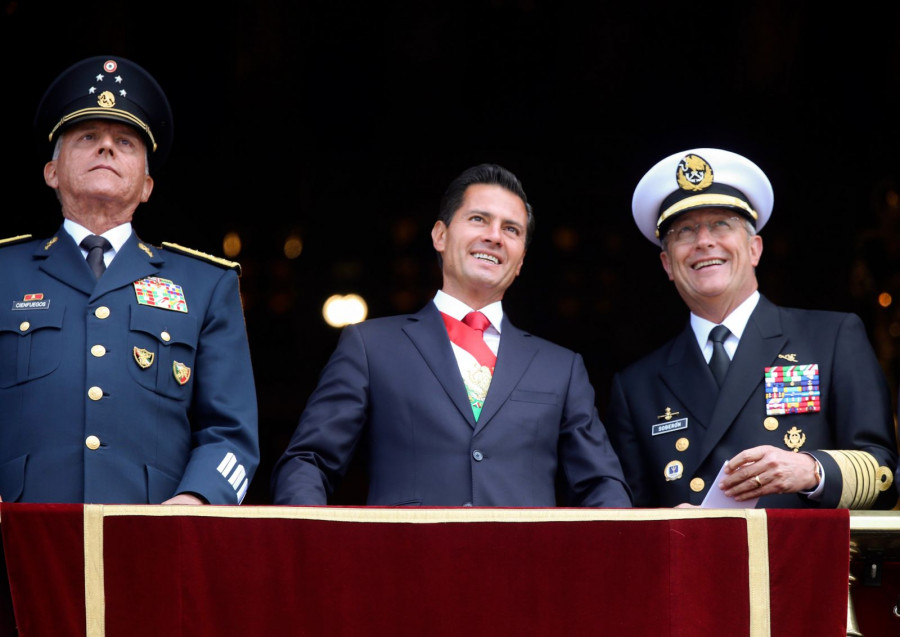 Los Secretarios de Defensa y Marina de México, importantes impulsores de la Ley de Seguridad Interior. Foto Presidencia.