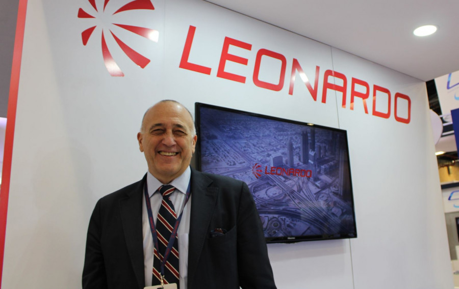 Andrea Guidugli en el stande de Leonardo en Expodefensa. Foto: N.G.P.