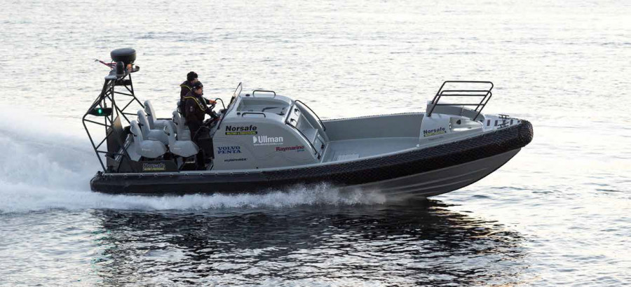 Magnum 850 é modelo do tipo V-Hull profundo, oferecendo superior mitigação de choque, estabilidade e manobrabilidade.