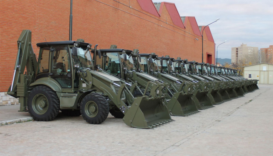 Retropalas excavadoras del Ejército de Tierra. Foto: Hidromek