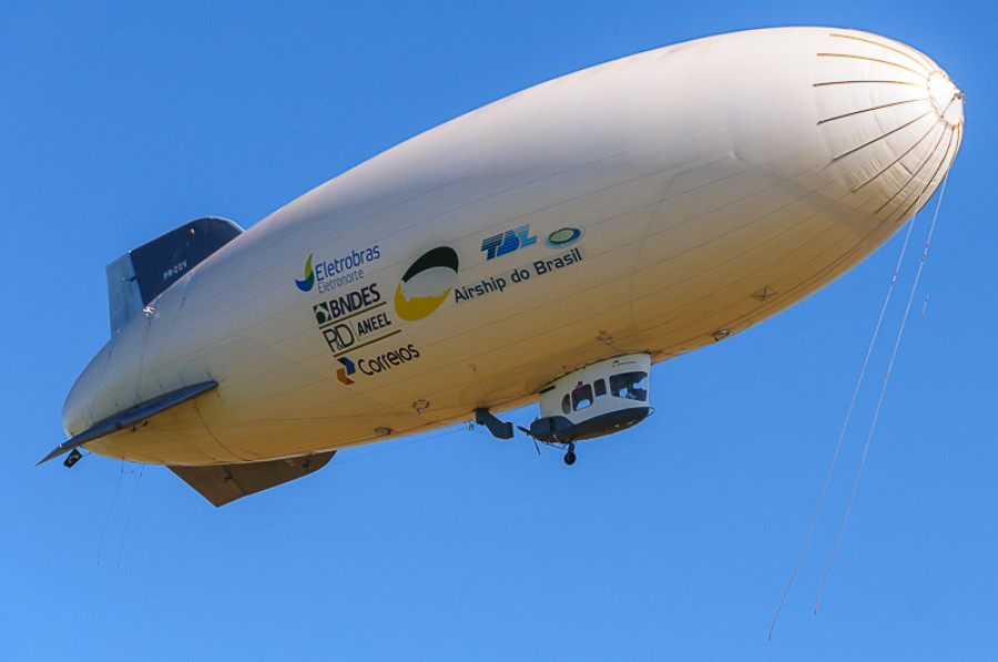 El dirigible ADB-3-X01 de Air Ship de Brasil. Foto: Roberto Caiafa.