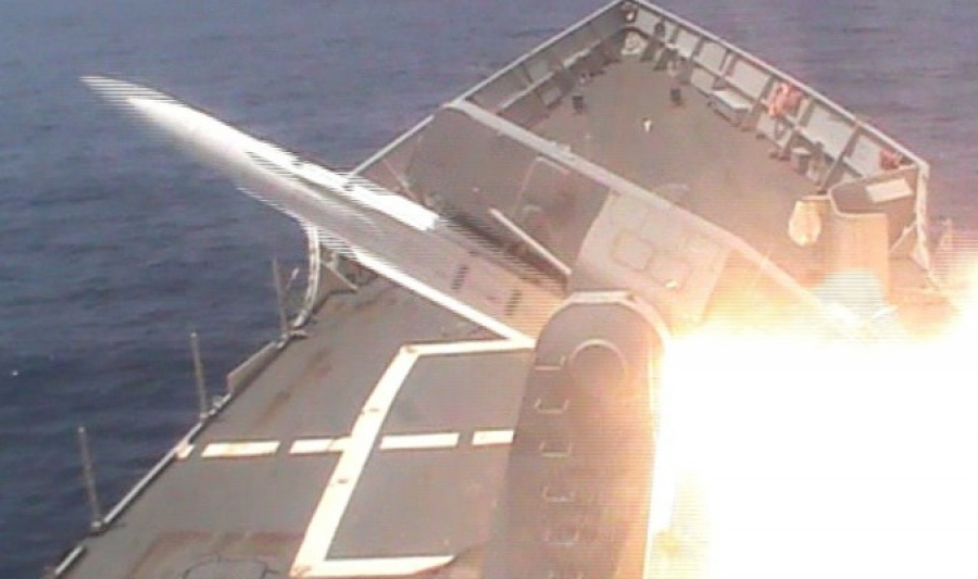 Lanzamiento de misil Standard SM-1. Foto: Armada