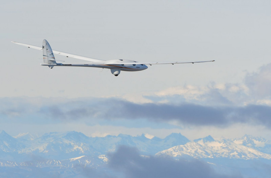 El Perlan II de Airbus vuela en el Calafate. Foto: Airbus.