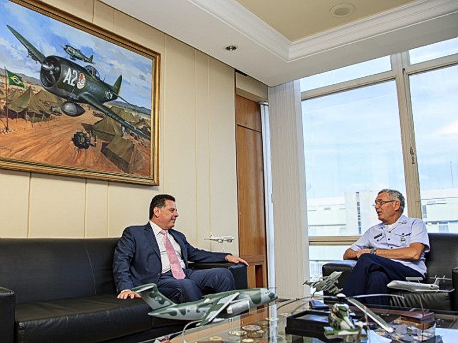 Rossato y Perillo. Imágenes: Governo de GoiásForça Aérea Brasileira.
