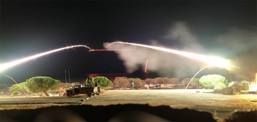 Salva Mistral en el ejercicio nocturno. Foto: Mando de Artillería Antiaérea
