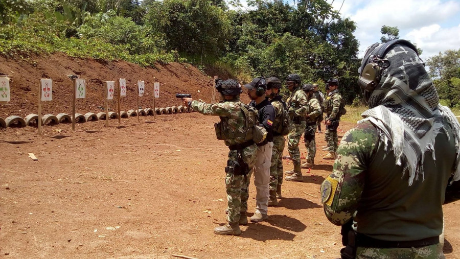 los GAULA entrenando con sus Córdovas