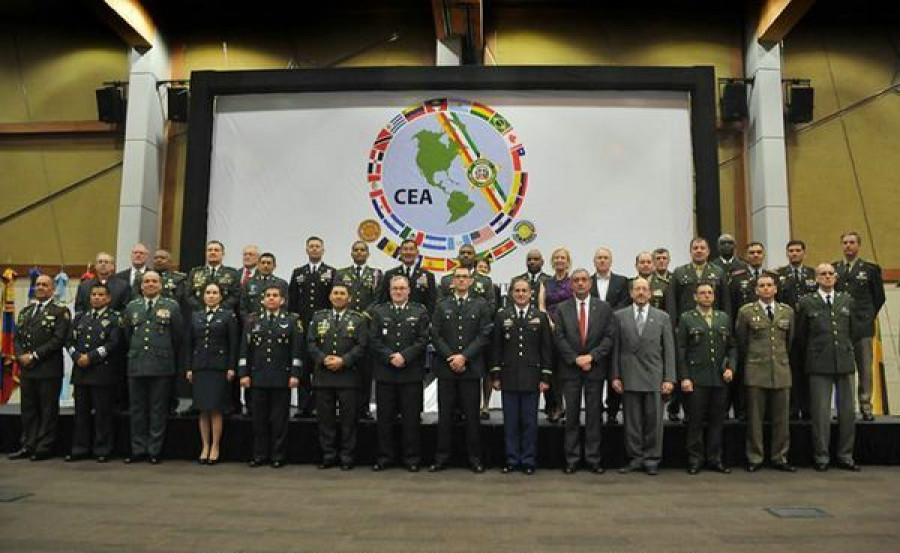 5679 conferencia ejercitos americanos