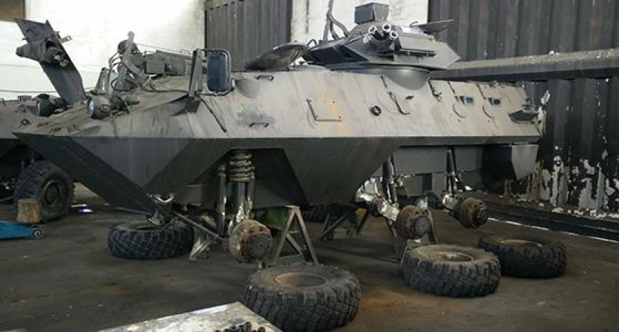 GM Defense AVGP en proceso de reparación. Foto: Servicio de Material y Armamento del Ejército del Uruguay.