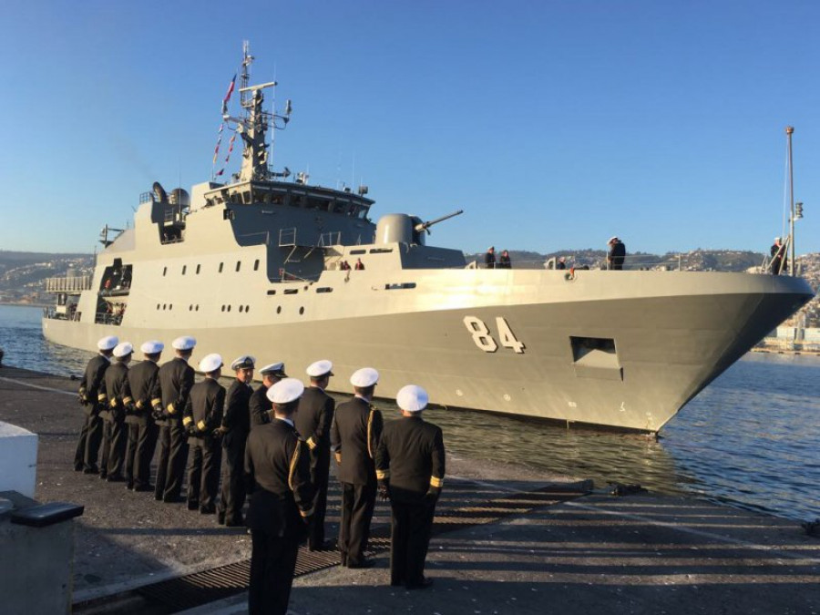 El El OPV-84 Cabo Odger fue recibido con sones de pitos y sirenas por los buques de la Escuadra Nacional. Foto: Armada de Chile