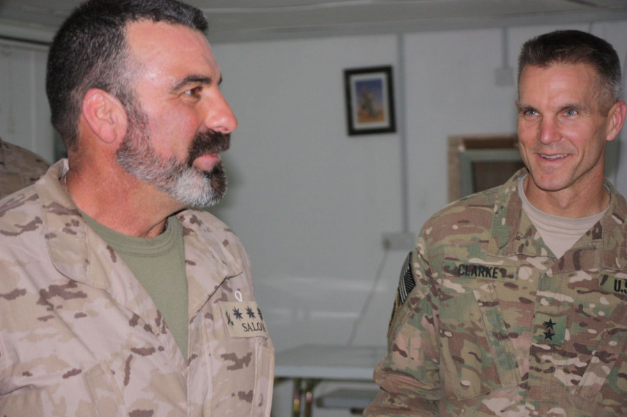 El general Salom Herrera en la base Gran Capitán de Irak . Foto: Emad