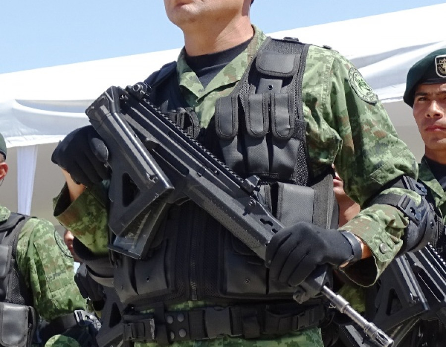 El fusil de asalto FX 05 Xiuhcóatl de diseño y producción mexicana. Foto J.A. QuevedoInfodefensa.