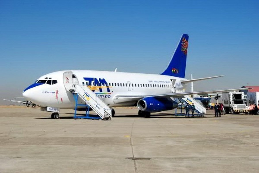 Bolivia FzaAerea TAM Boeing 737 200 ABI