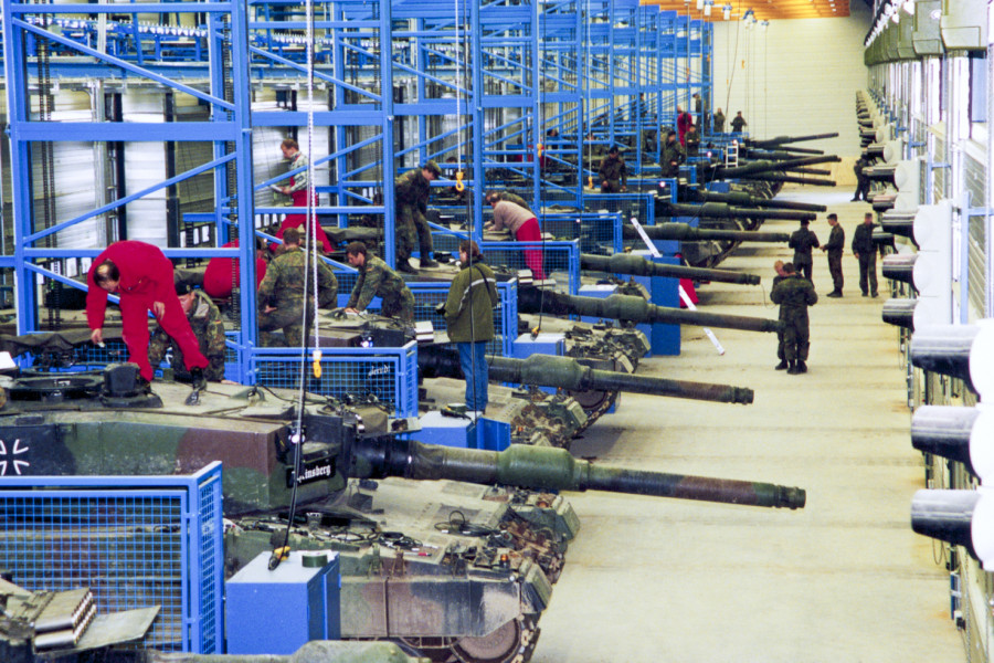160126 fabrica tanque tierra rheinmetall