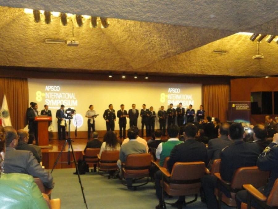 SimposioSatelites Lima oct2016 CierreSimposio PeterWatson