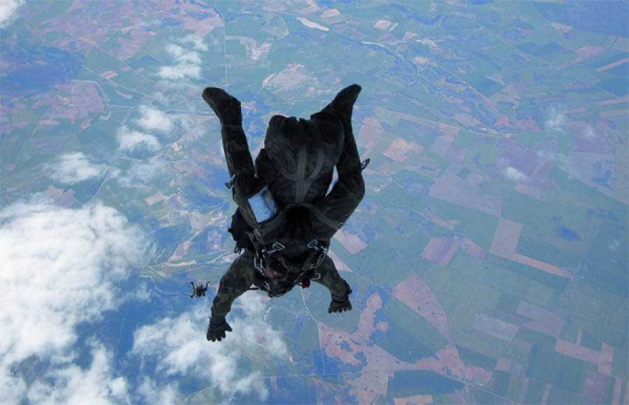 Salto a gran altura de la Brigada Paracaidista. Foto: Ejército de Tierra
