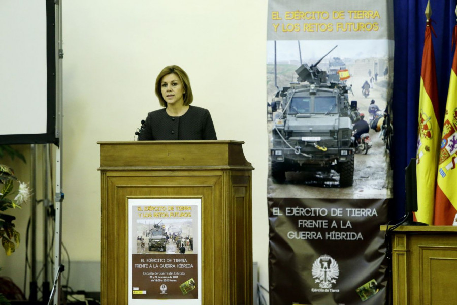 Cospedal en la inauguración de las jornadas. Foto: Ejército de Tierra