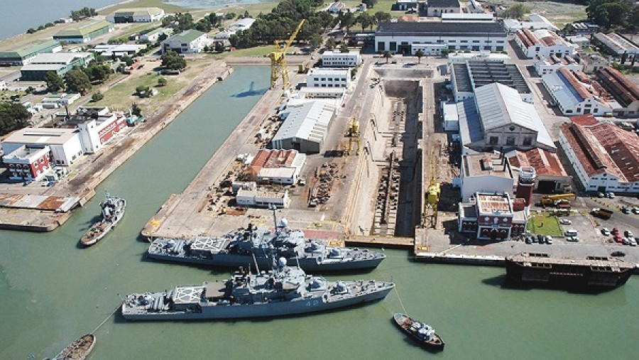 Base naval de Puerto Belgrano, destino previsto del nuevo remolcador Zeus´. Foto: Armada Argentina.