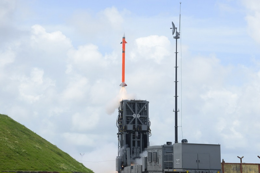 Lanzamiento de un misil MR-SAM. Foto: IAI