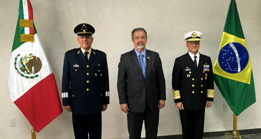 Visita del Ministro Brasileño de Defensa