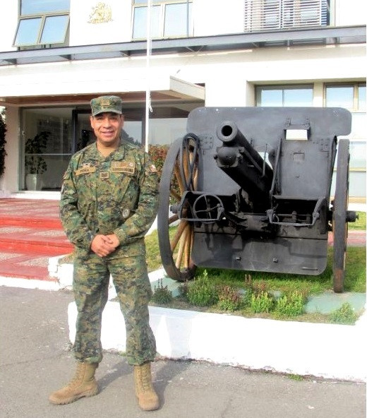 Julio Peña, suboficial mayor de ejército en la Escuela de Suboficiales. Foto: Andrea PlanasInfodefensa.