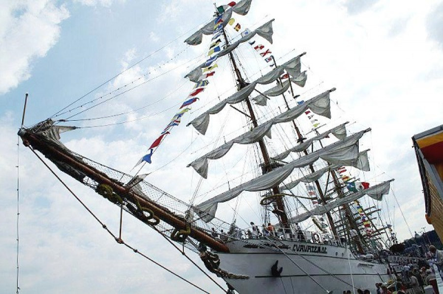 El buque escuela ARM Cuauhtémoc BE-01. Foto: Armada de México.