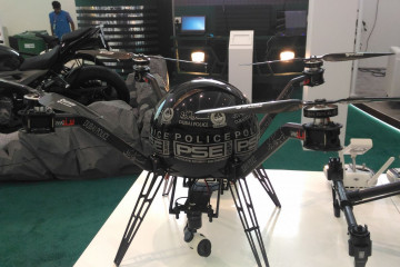 Drones de la policía de Dubái. Foto: Rodrigo Isasi