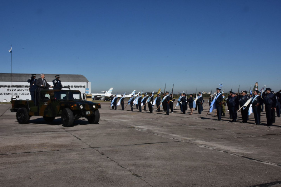 Actos del 35 años aniversario del bautismo de fuego de la Fuerza Aérea. Foto: Fuerza Aérea argentina.